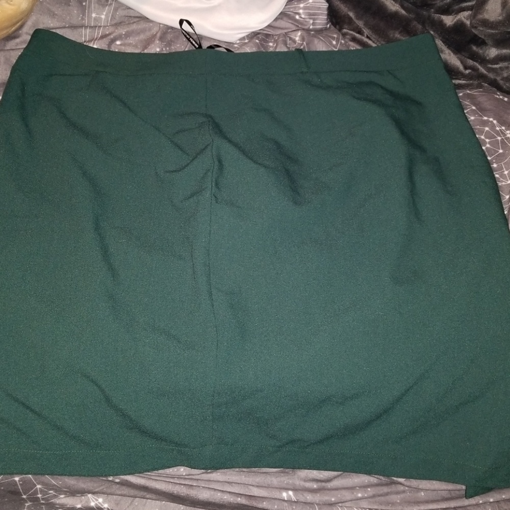 Green Dorothy Perkins pencil skirt size 16